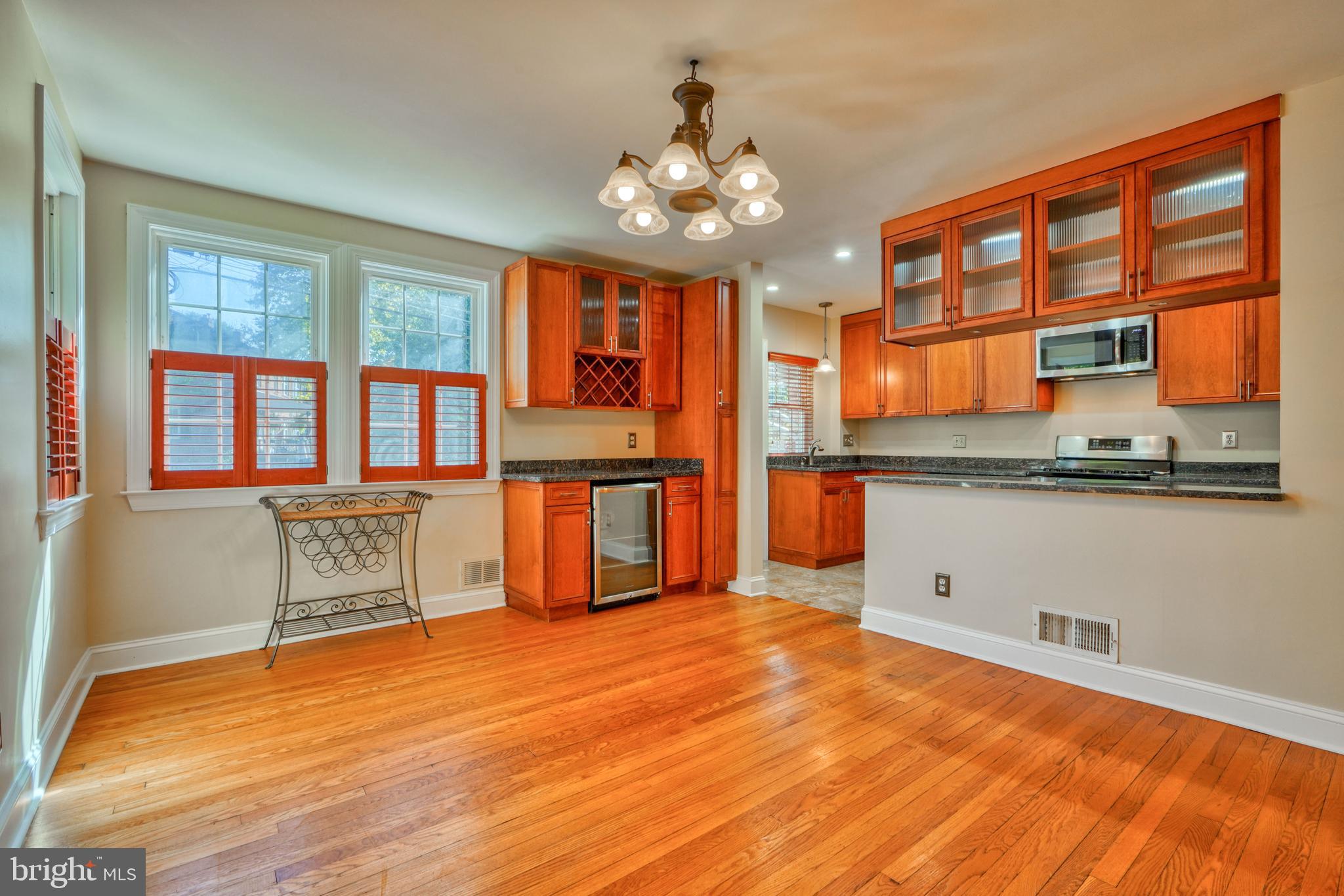 6473 Blenheim Road Baltimore, MD 21212 - Photo 19 of 57 Open Dining/Kitchen area