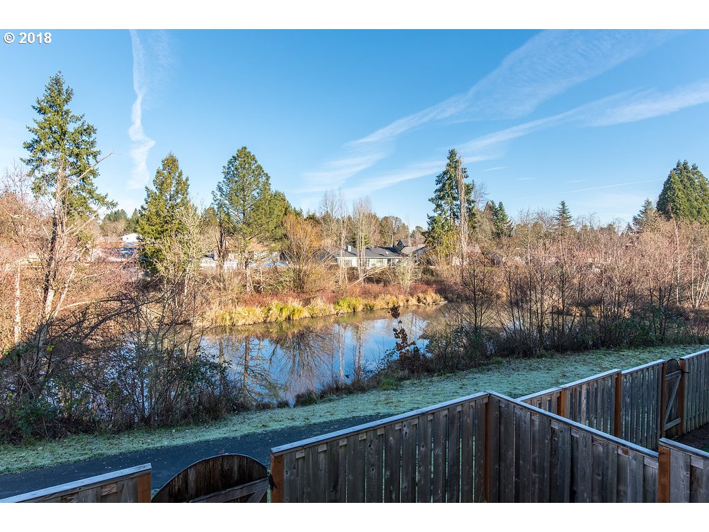 5047 Southwest 206th Place Beaverton, OR 97078 - Photo 27 of 28 a view of outdoor space and yard