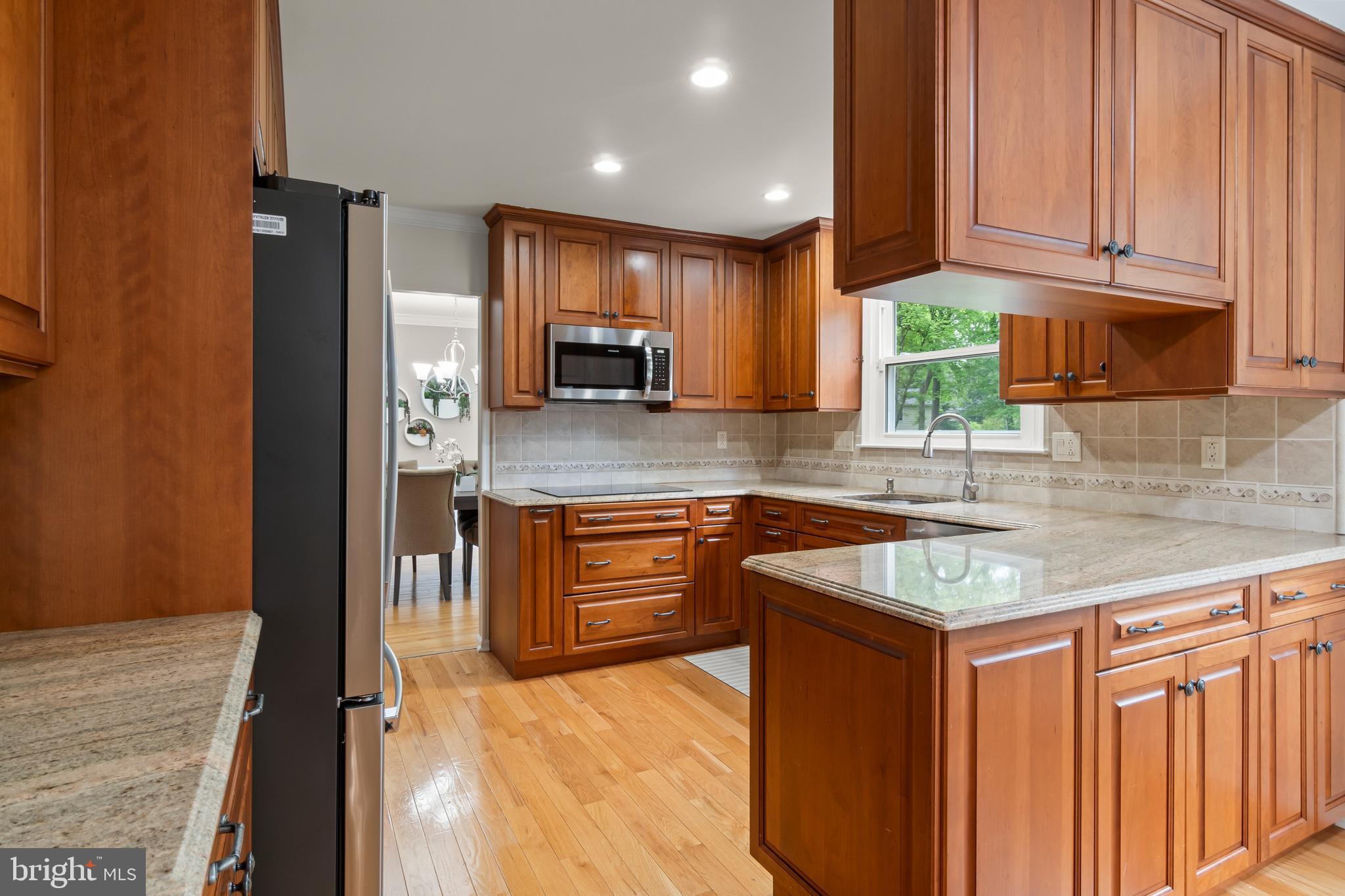 1757 Larkspur Road Cherry Hill, NJ 08003 - Photo 13 of 45 Granite counter tops