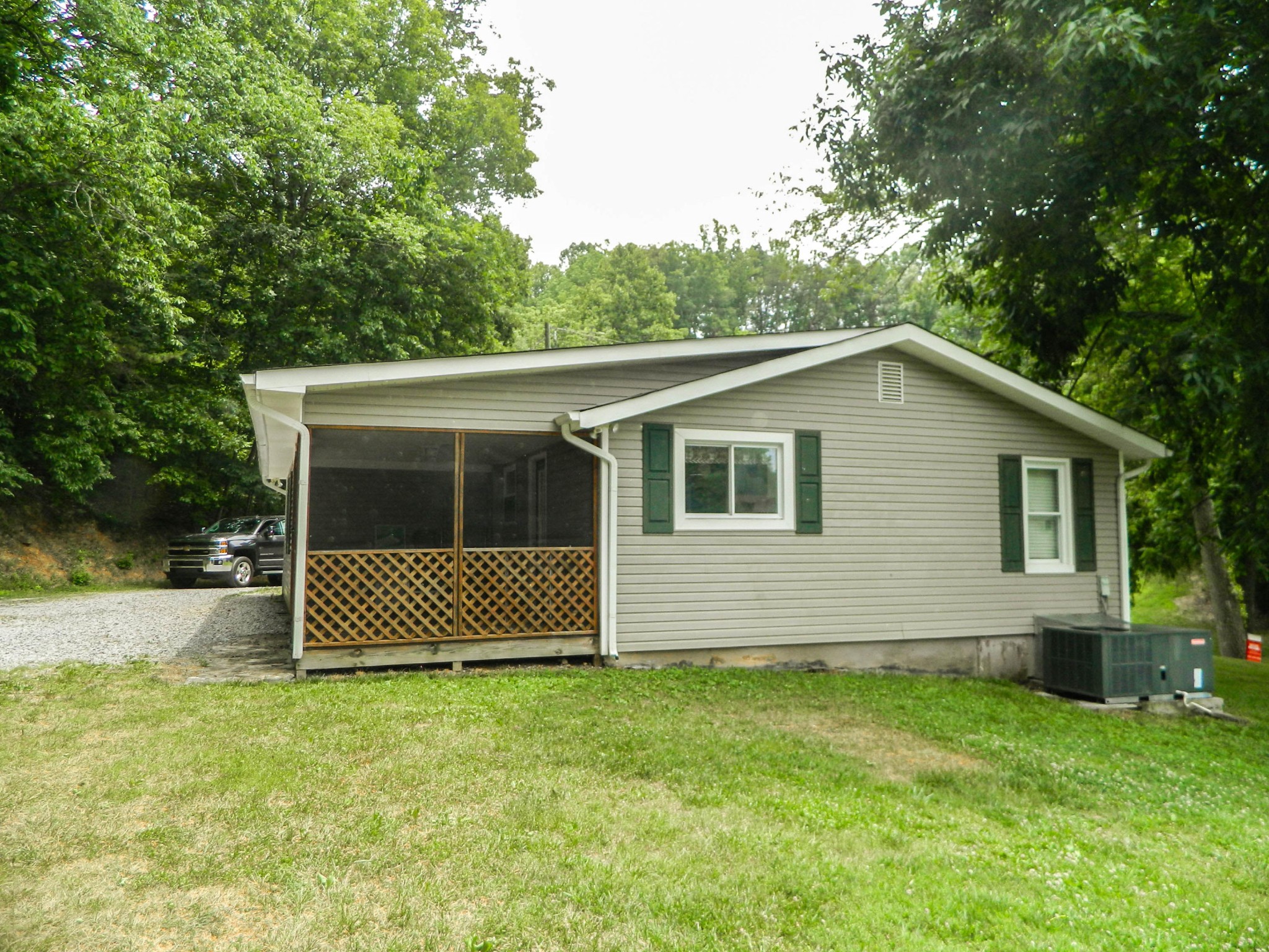 8574 Pedigo Road Powell, TN 37849 - Photo 3 of 15