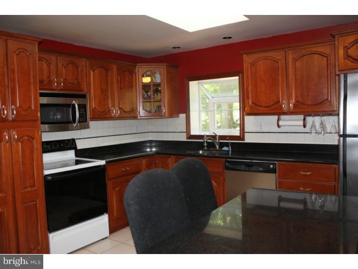 79 Bluebird Road Southampton, PA 18966 - Photo 11 of 25 Kitchen