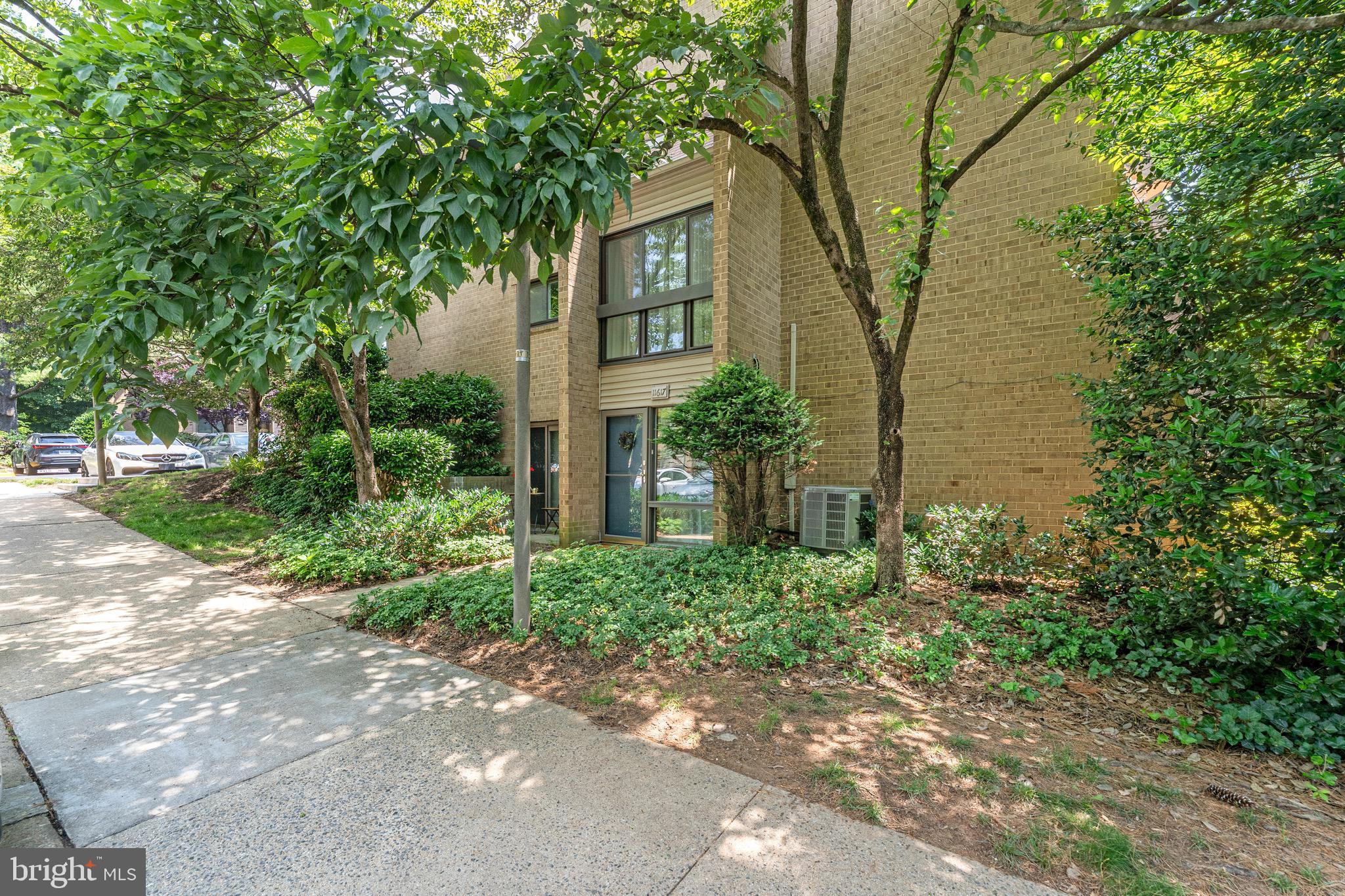11617 Windbluff Court, Unit 9B Reston, VA 20191 - Photo 39 of 46 Entrance to the unit