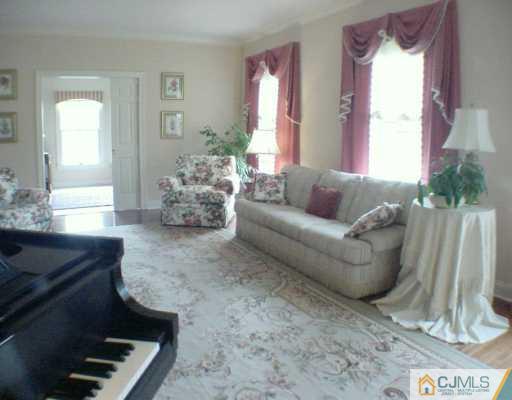 83 Petty Road Cranbury, NJ 08512 - Photo 2 of 8 Gallery Image 2