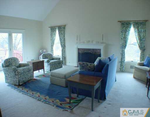 83 Petty Road Cranbury, NJ 08512 - Photo 3 of 8 Gallery Image 3