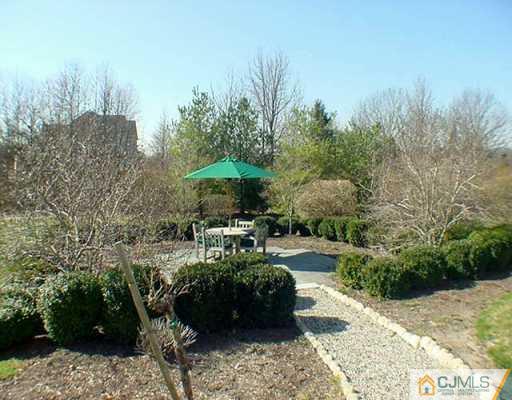 83 Petty Road Cranbury, NJ 08512 - Photo 8 of 8 Gallery Image 8