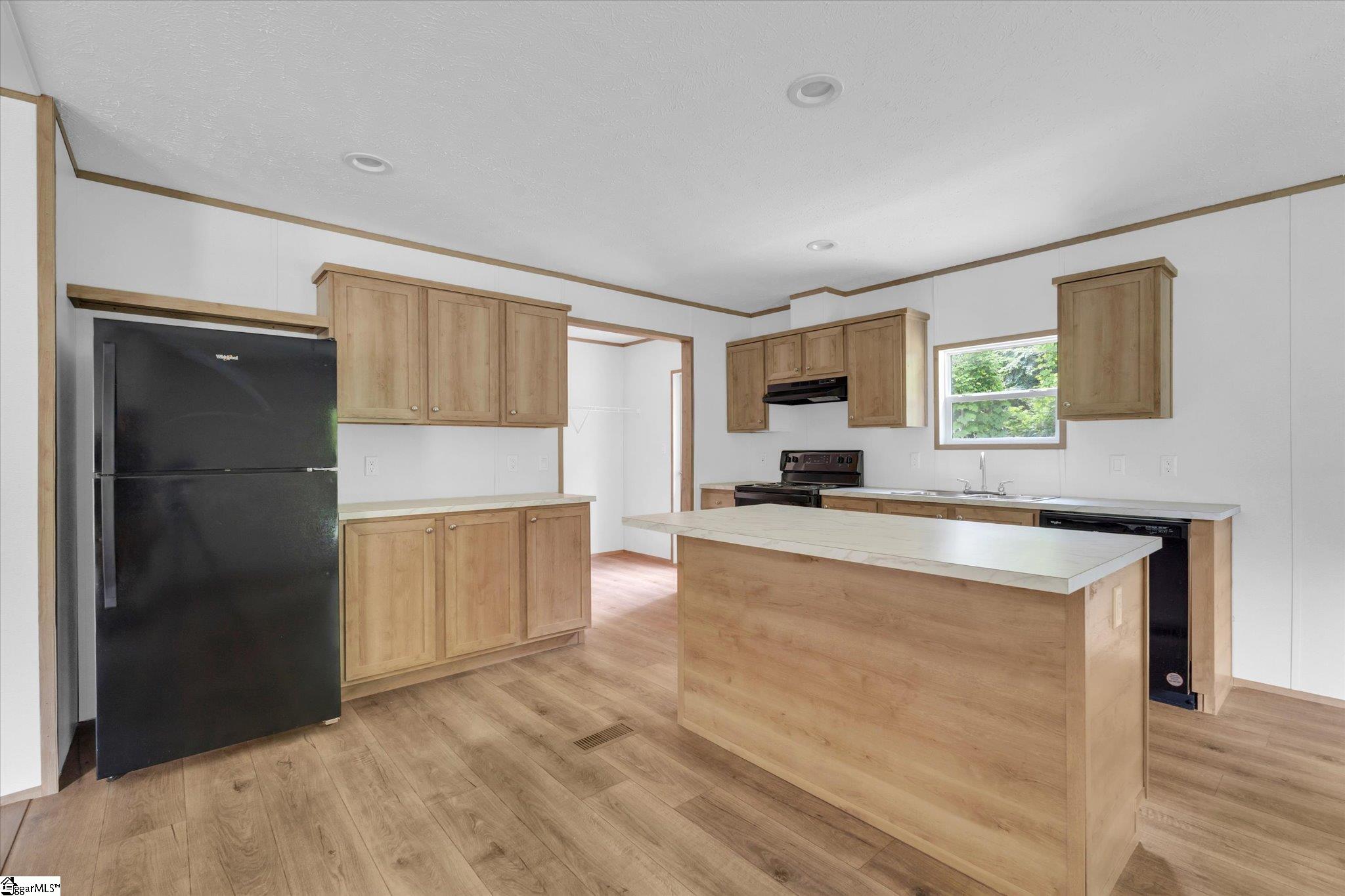 209 5 Forks Road Liberty, SC 29657 - Photo 15 of 27