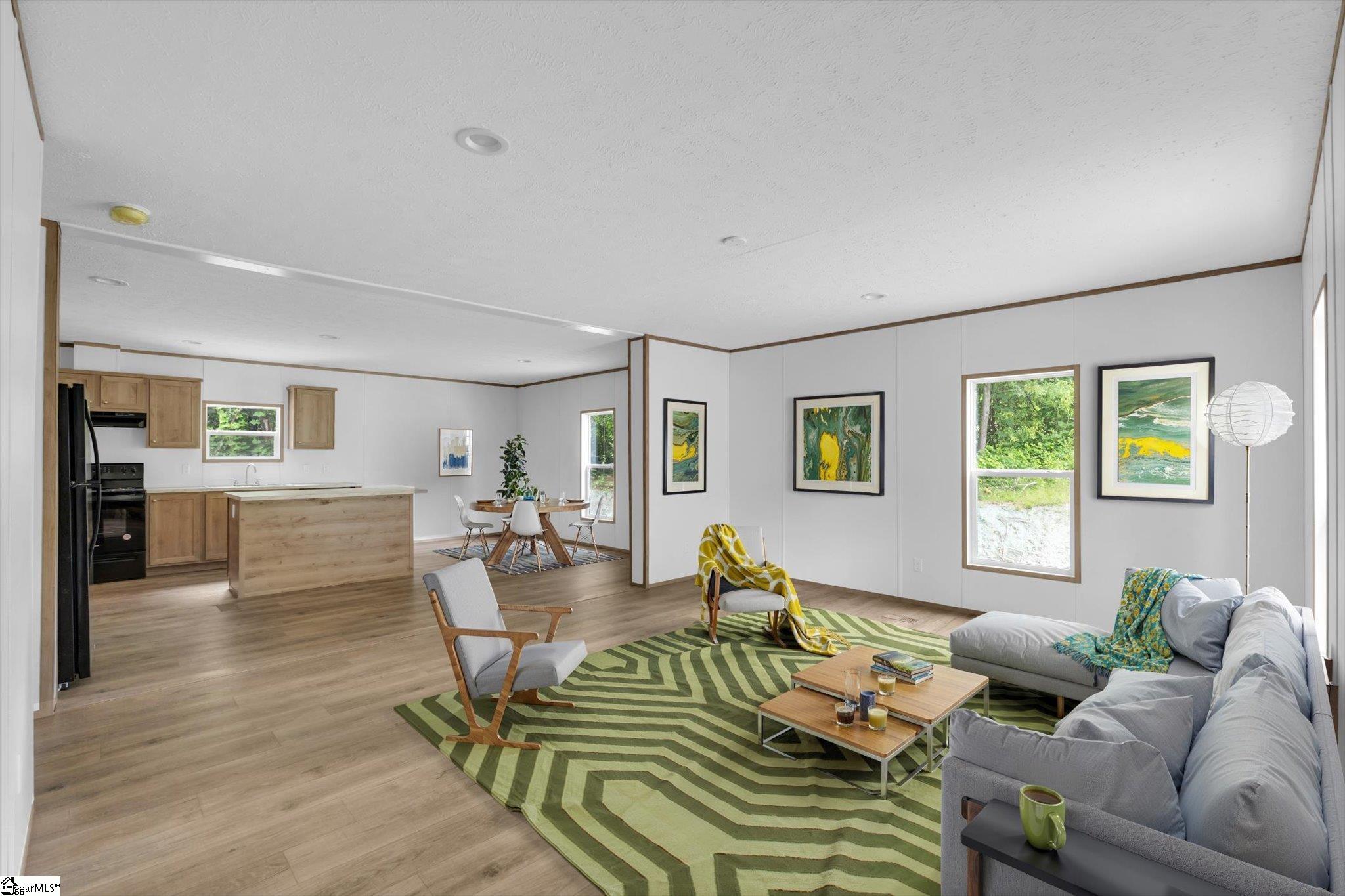 209 5 Forks Road Liberty, SC 29657 - Photo 2 of 27