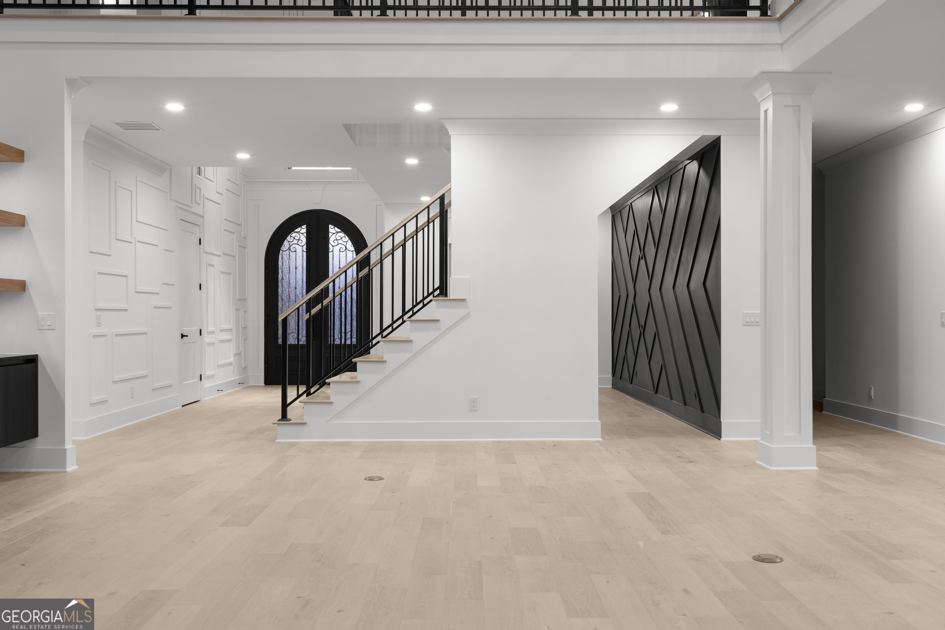 409 Thunder Road Buford, GA 30518 - Photo 13 of 99