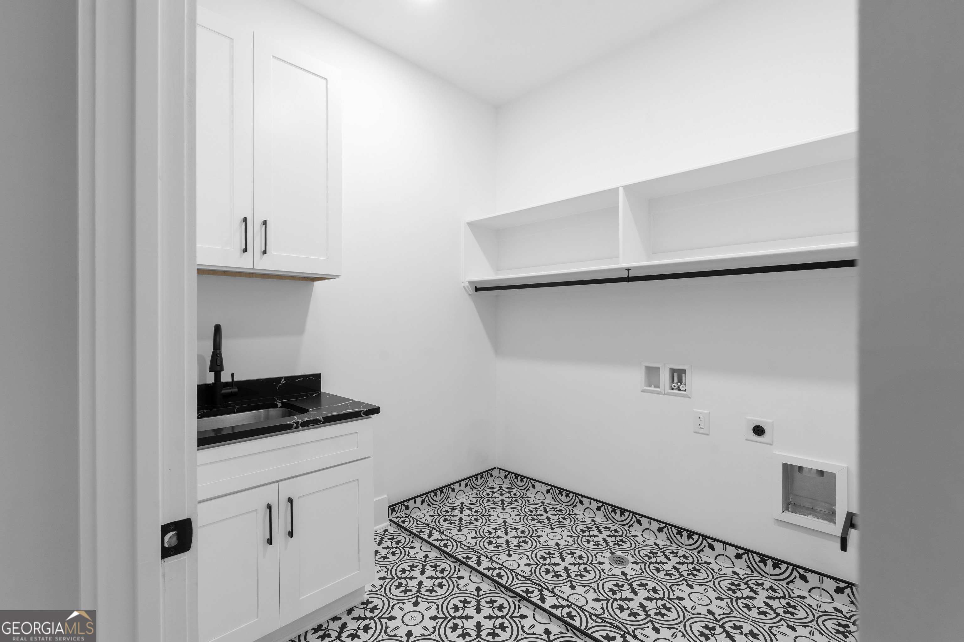 409 Thunder Road Buford, GA 30518 - Photo 40 of 99