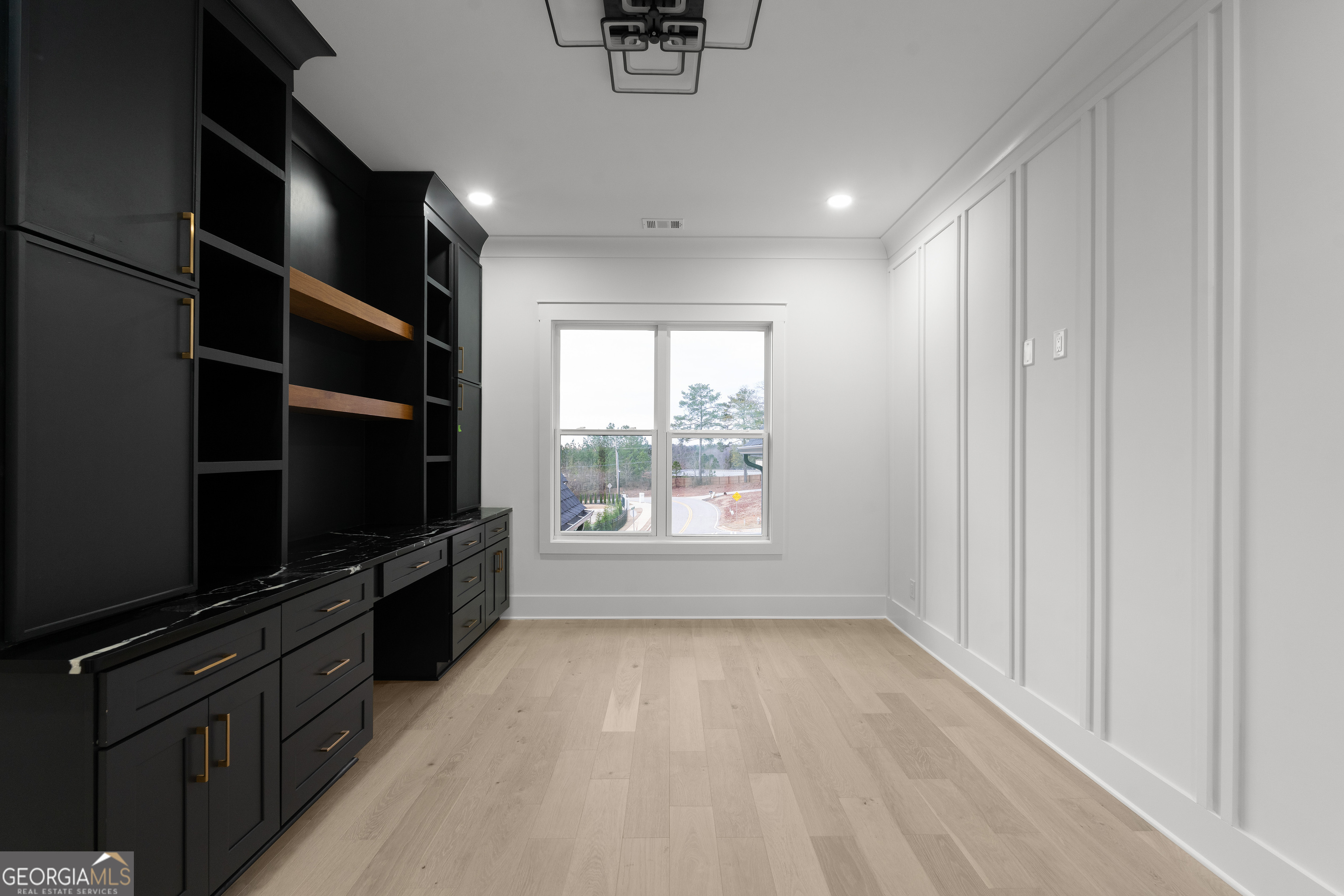 409 Thunder Road Buford, GA 30518 - Photo 58 of 99