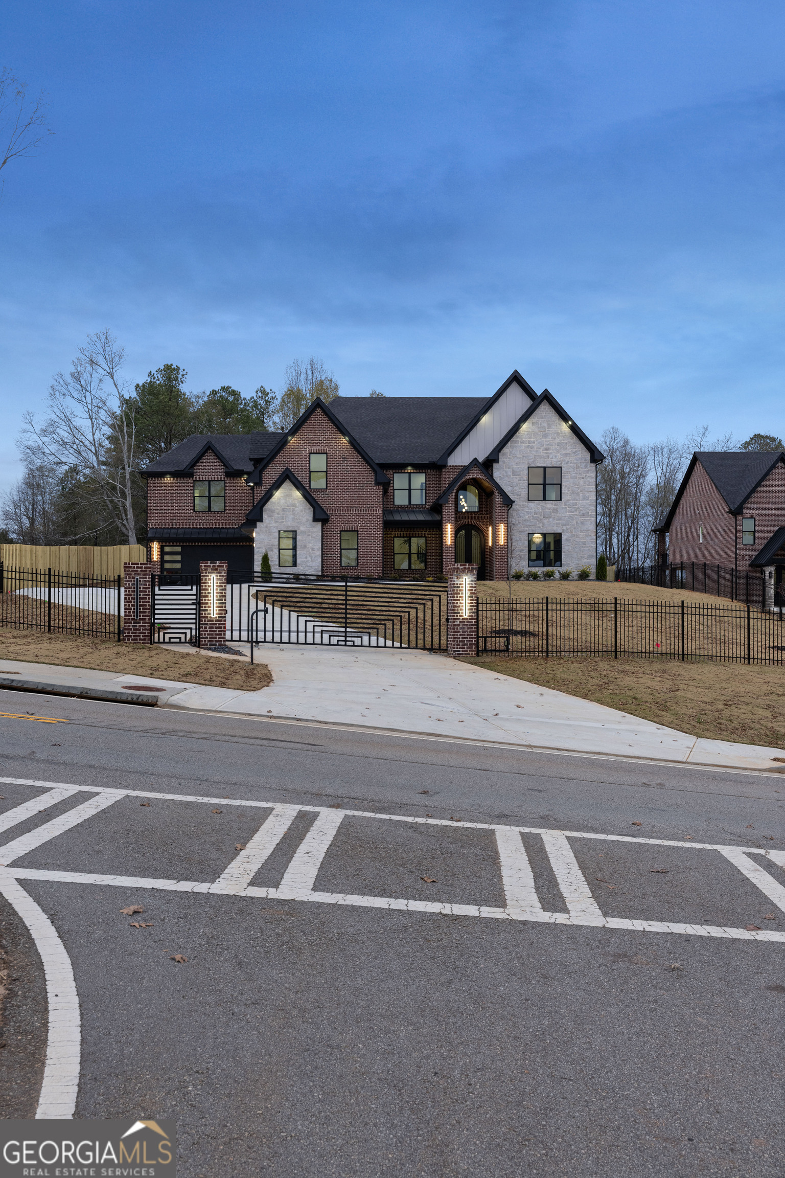 409 Thunder Road Buford, GA 30518 - Photo 88 of 99