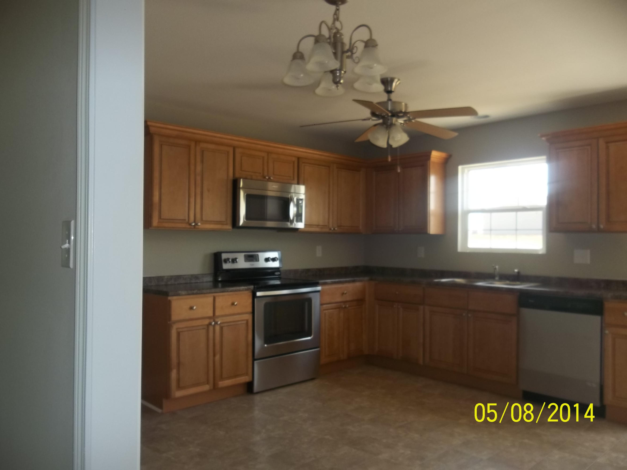 475 Hinkle Road Seymour, TN 37865 - Photo 3 of 15 Spacious kitchen