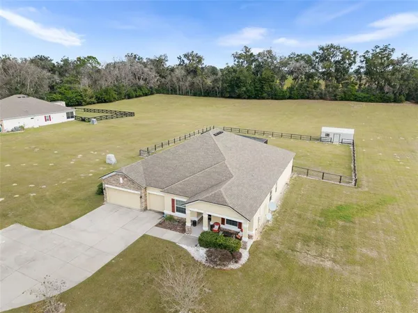 $750,000 | 5615 Southwest 215th Terrace, Newberry, FL 32669