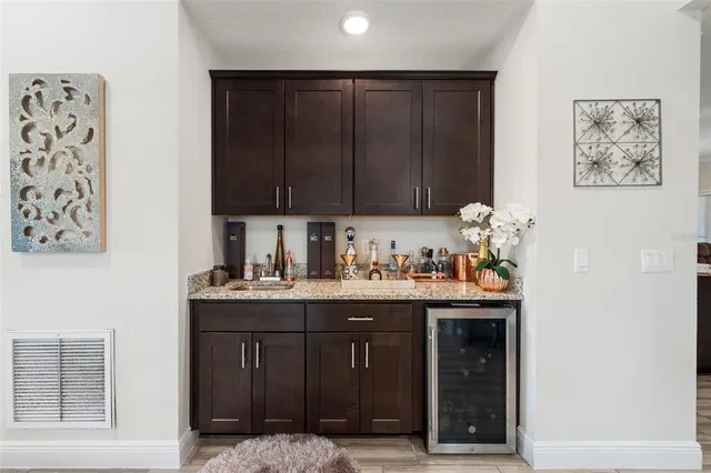 $785,000 | 5615 Southwest 215th Terrace, Newberry, FL 32669