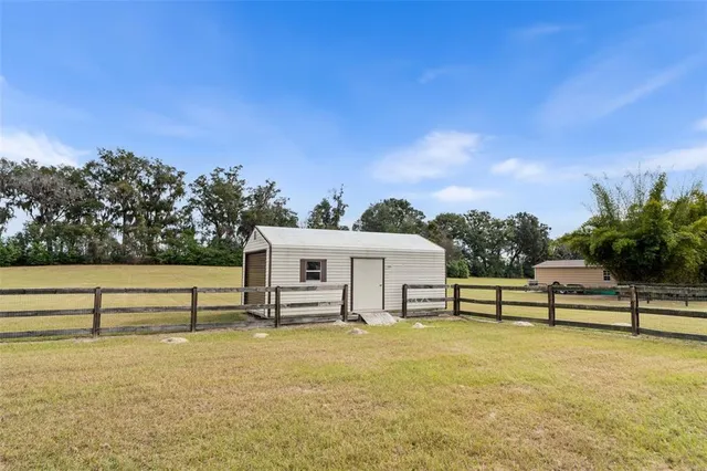 $785,000 | 5615 Southwest 215th Terrace, Newberry, FL 32669