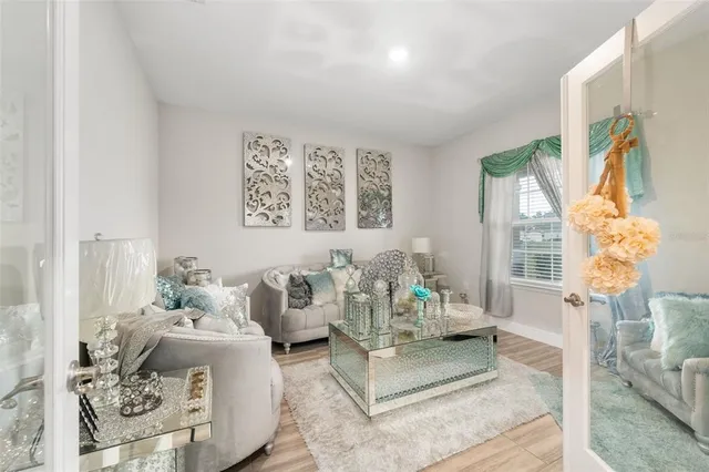 $785,000 | 5615 Southwest 215th Terrace, Newberry, FL 32669