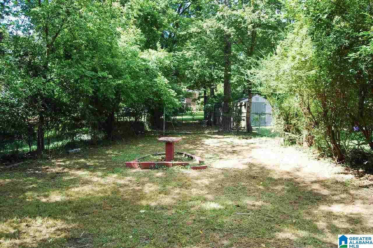 304 Ridgewood Avenue Fairfield, AL 35064 - Photo 6 of 18
