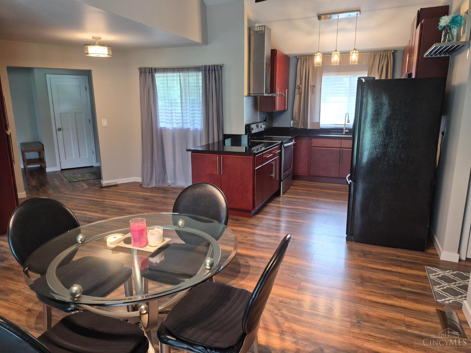 488 Green Road Cincinnati, OH 45255 - Photo 15 of 47