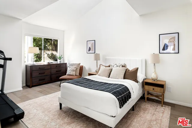 $1,095,000 | 1218 9th Street, Unit 8, Santa Monica, CA 90401