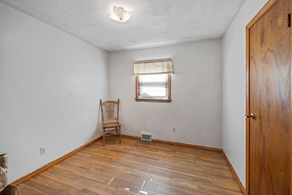 104 Rowland Street Springfield, MA 01107 - Photo 12 of 25 Gallery Image 12