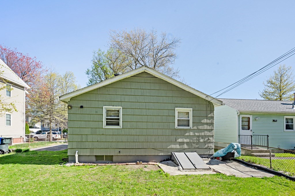 104 Rowland Street Springfield, MA 01107 - Photo 23 of 25 Gallery Image 23