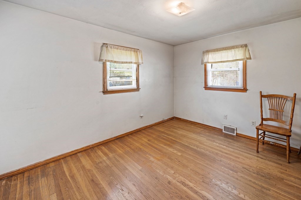 104 Rowland Street Springfield, MA 01107 - Photo 9 of 25 Gallery Image 9