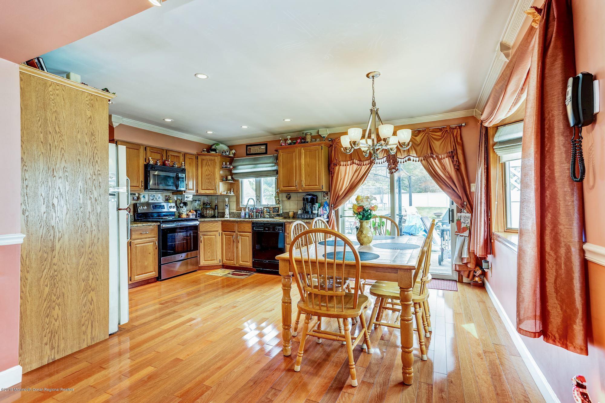 31 Green Mountain Road Freehold, NJ 07728 - Photo 31 of 61 019_31_Green_Mountain_Rd_259654_426885