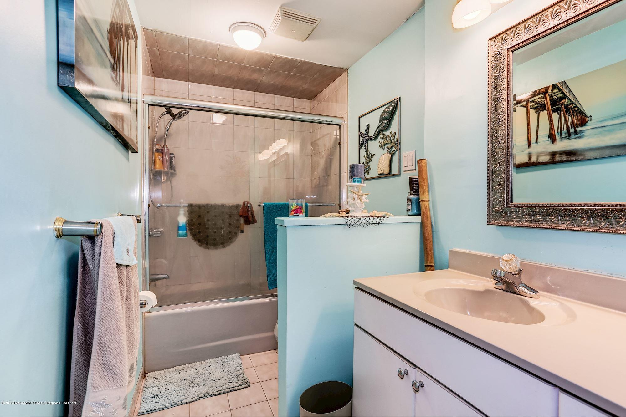 31 Green Mountain Road Freehold, NJ 07728 - Photo 52 of 61 042_31_Green_Mountain_Rd_259654_426885