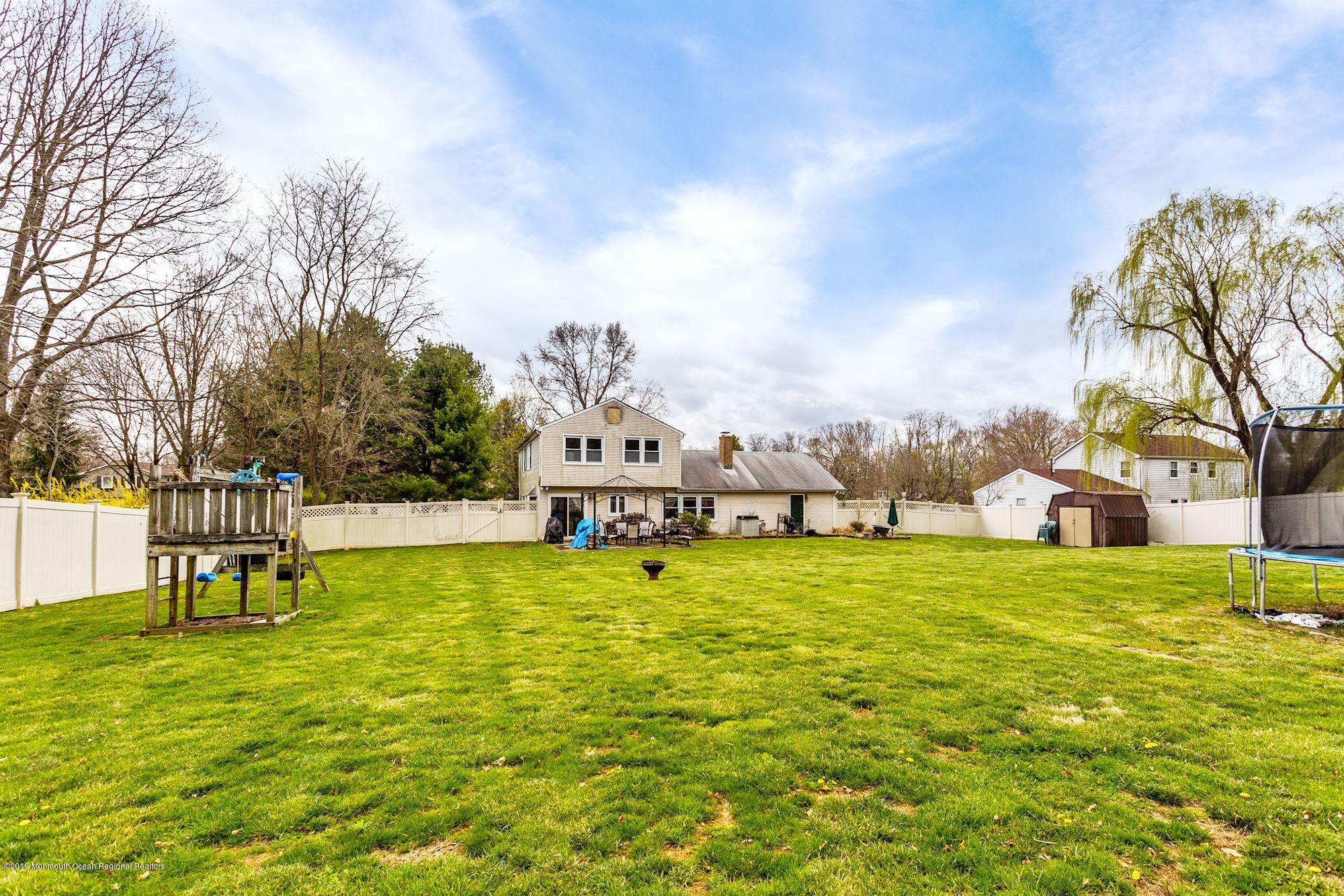 31 Green Mountain Road Freehold, NJ 07728 - Photo 9 of 61 061_31_Green_Mountain_Rd_259654_426885