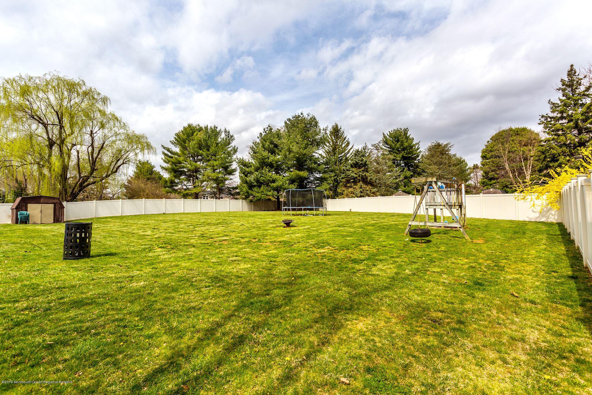 31 Green Mountain Road Freehold, NJ 07728 - Photo 10 of 61 060_31_Green_Mountain_Rd_259654_426885