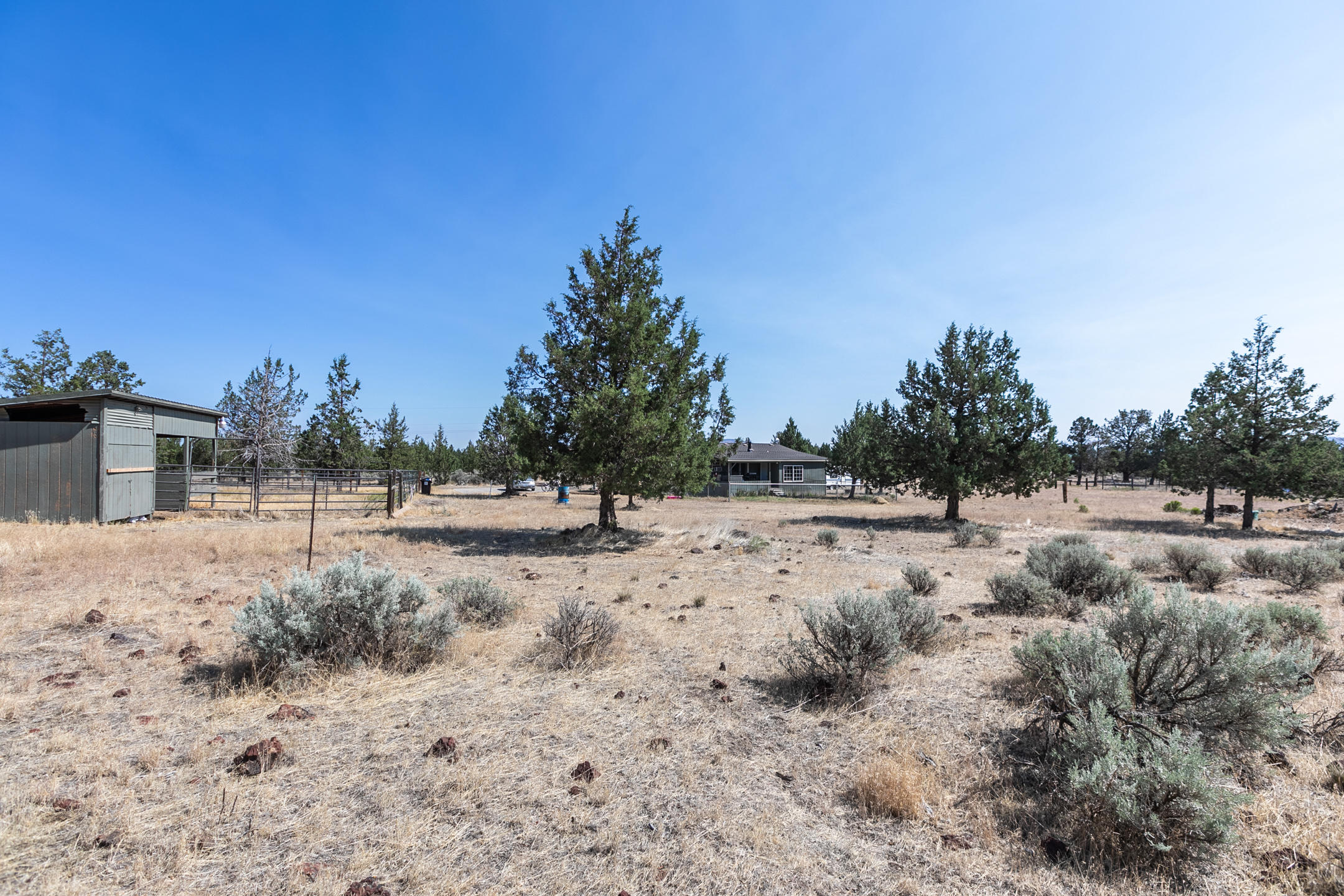 16653 Southwest Dove Road Terrebonne, OR 97760 - Photo 15 of 48 2020_07_22_16653_dove_rd-16