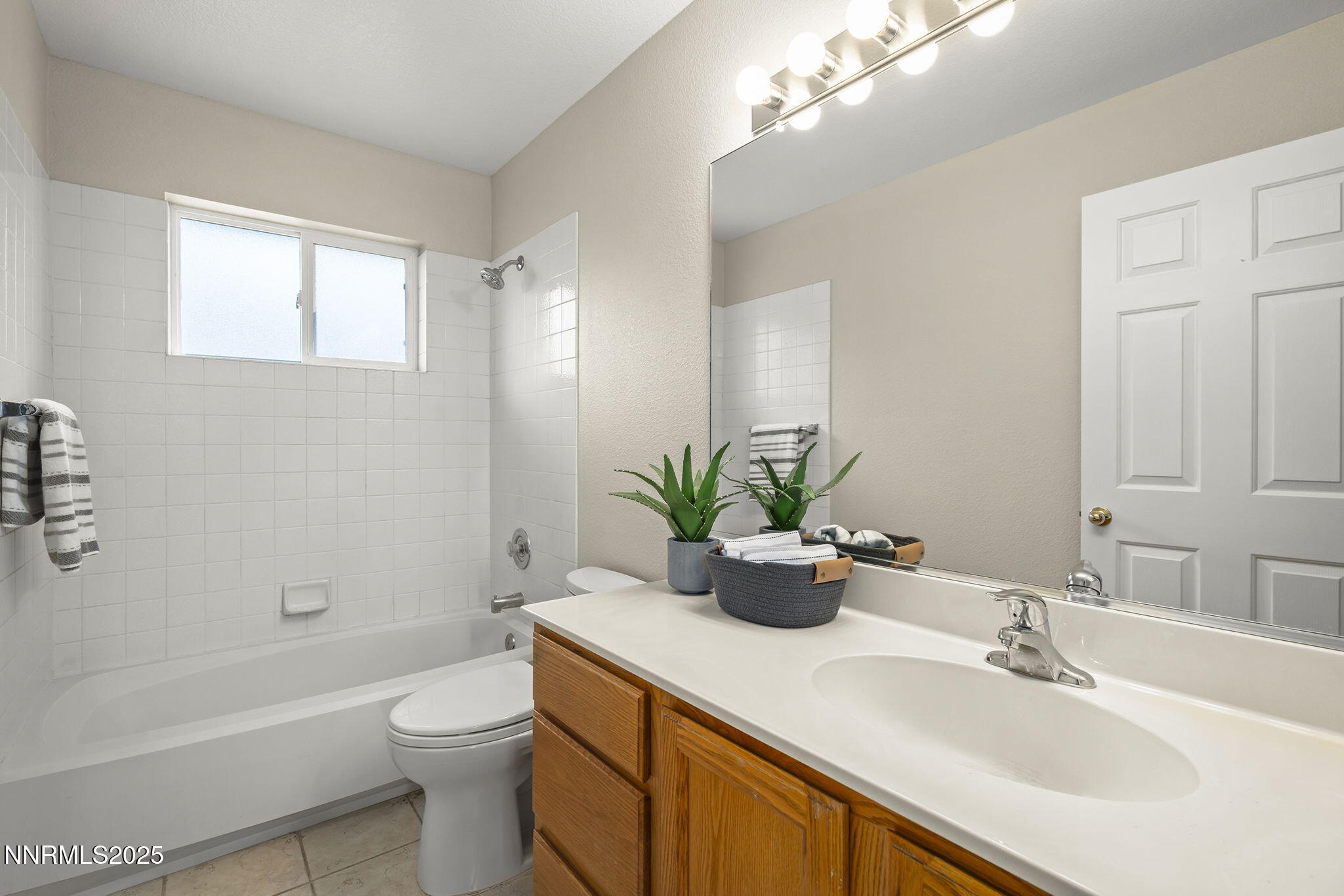 645 Kane Court Reno, NV 89512 - Photo 15 of 22 28-web-or-mls-_DSC3595