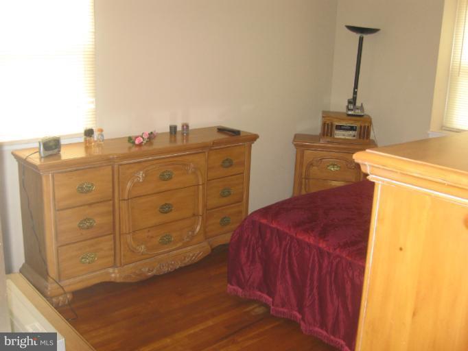 5247 Cedgate Road Baltimore, MD 21206 - Photo 17 of 26 Bedroom (Master)