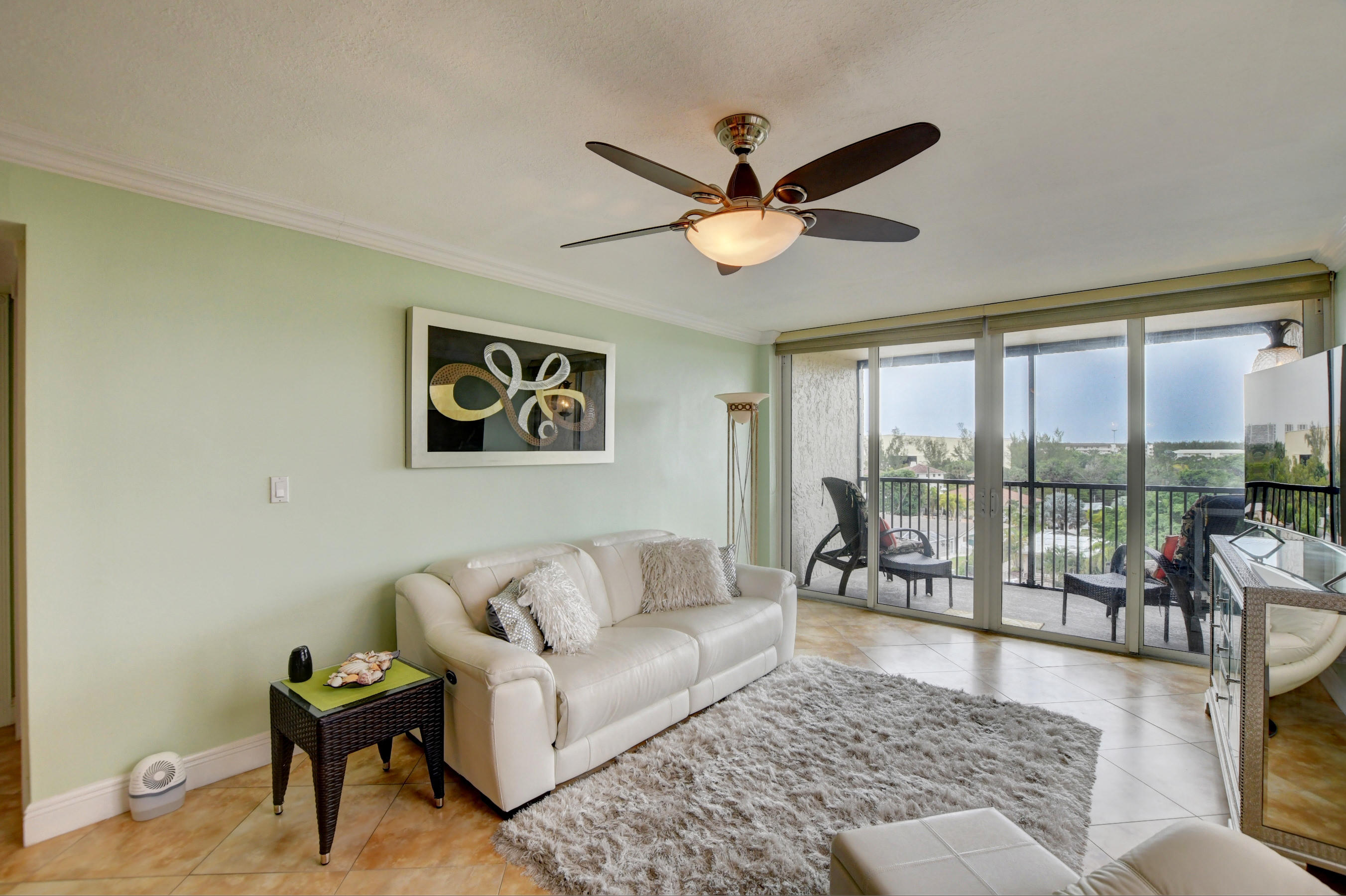 14 Royal Palm Way, Unit 6060 Boca Raton, FL 33432 - Photo 13 of 54 16_ebf_5707and4more