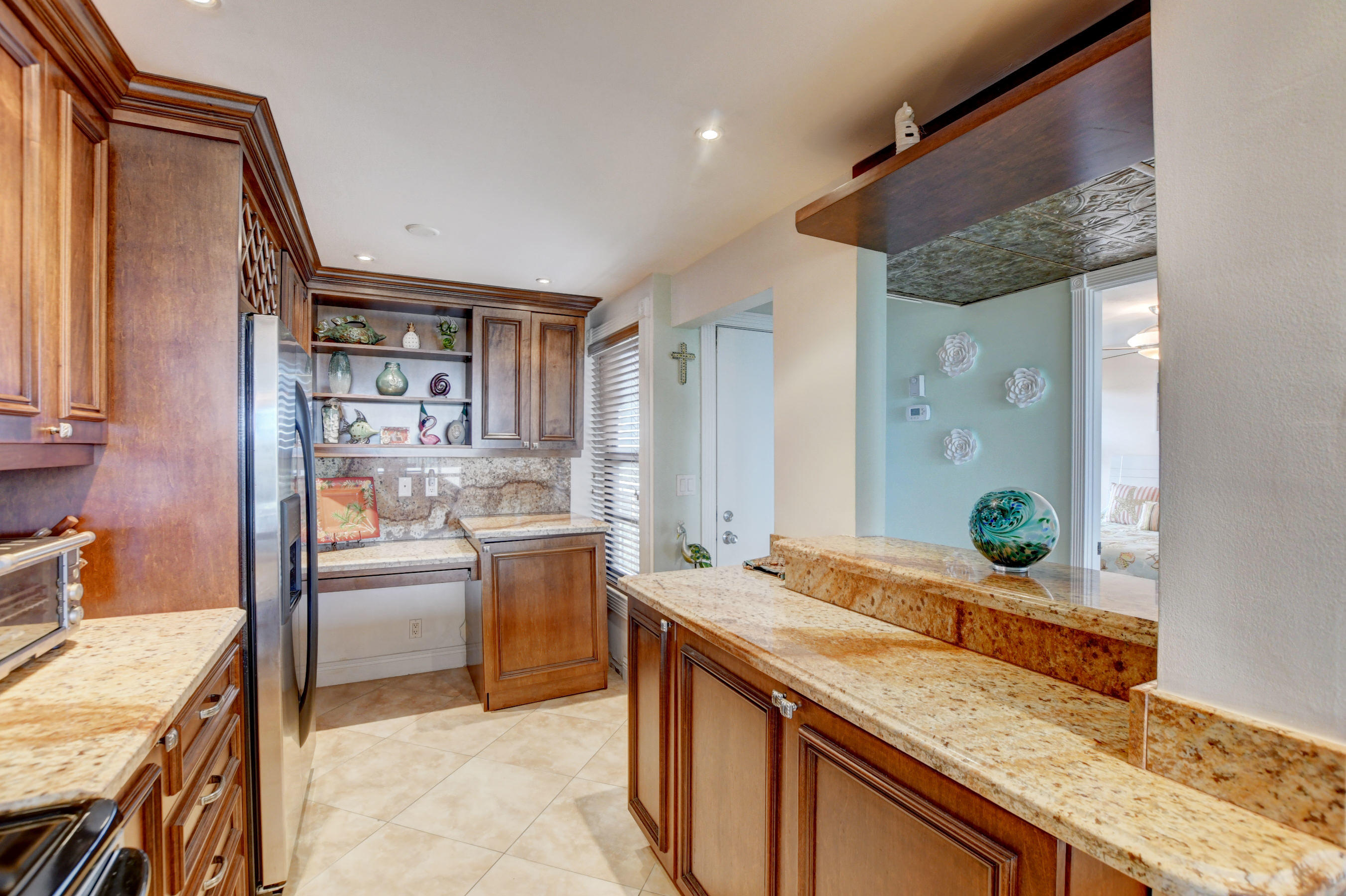 14 Royal Palm Way, Unit 6060 Boca Raton, FL 33432 - Photo 2 of 54 19_ebf_5717and4more
