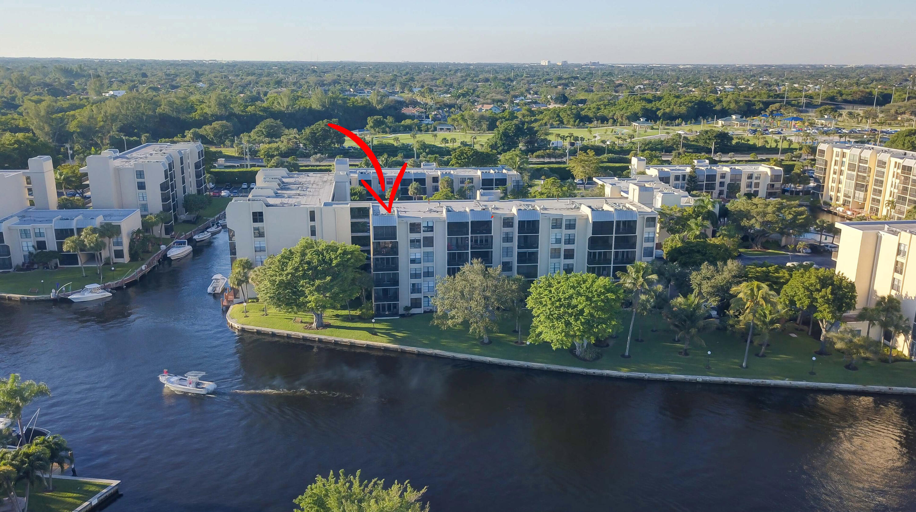 14 Royal Palm Way, Unit 6060 Boca Raton, FL 33432 - Photo 30 of 54 49_29_dji_0021_2_3_4_5