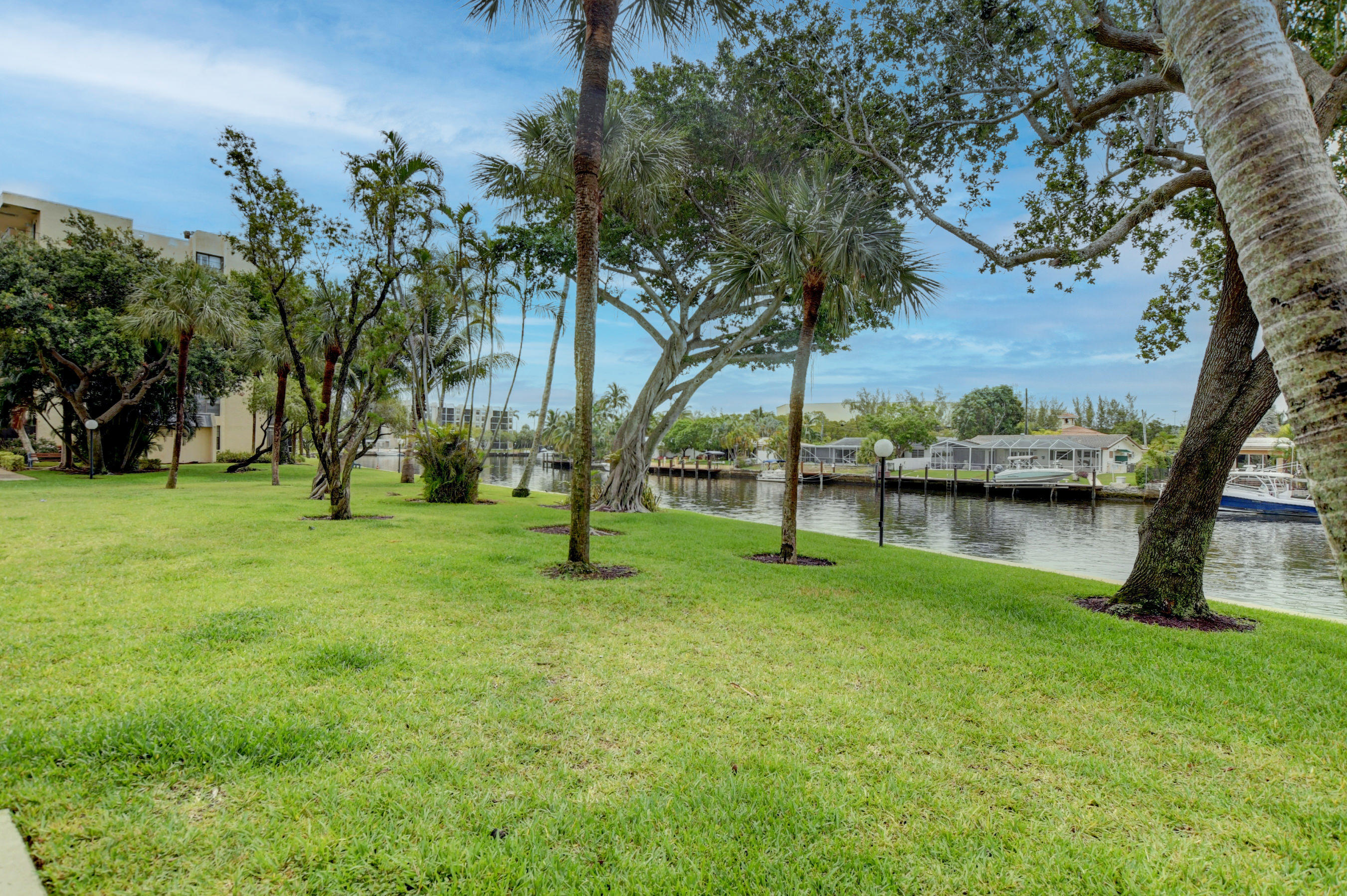 14 Royal Palm Way, Unit 6060 Boca Raton, FL 33432 - Photo 41 of 54 04_ebf_5642and4more