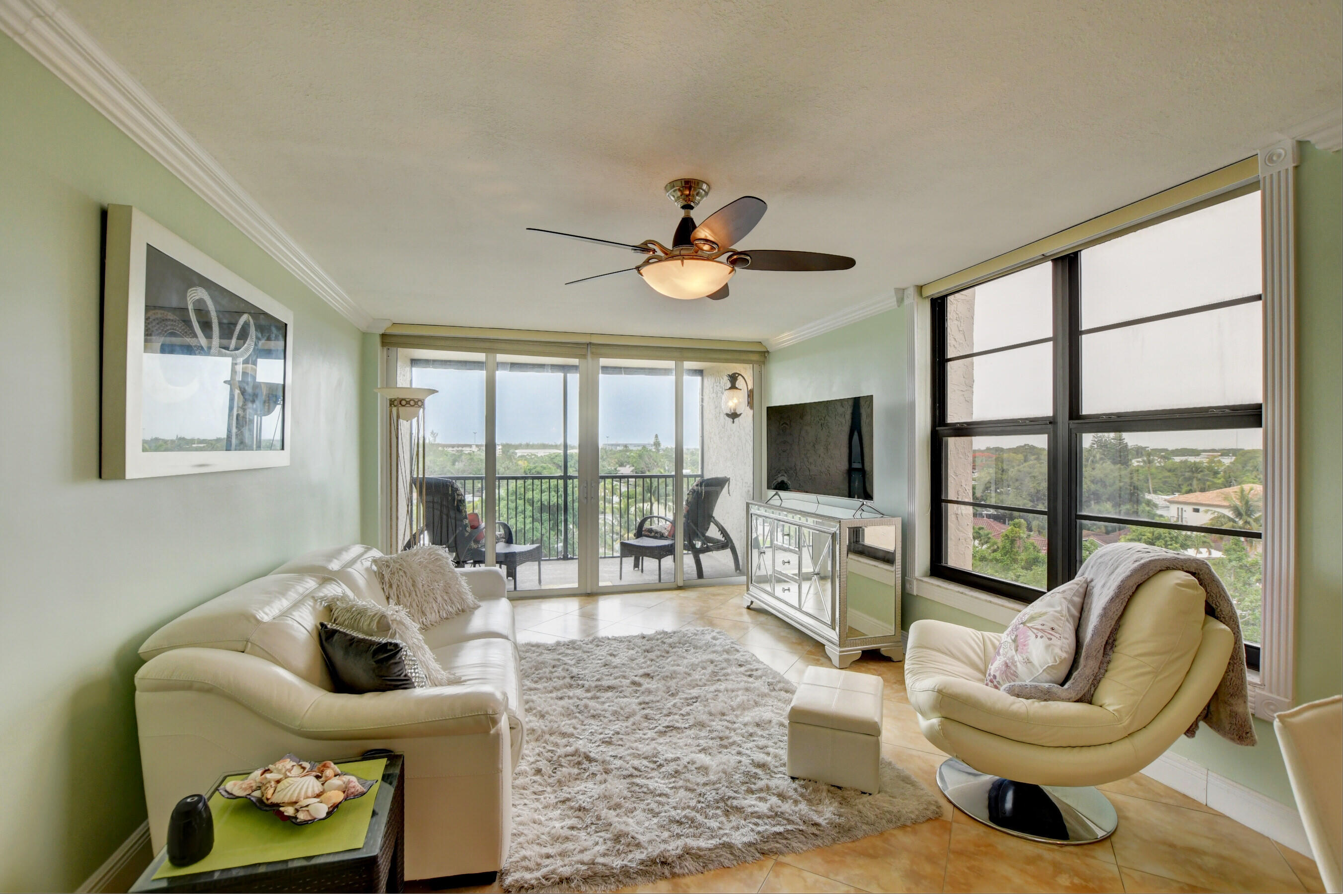 14 Royal Palm Way, Unit 6060 Boca Raton, FL 33432 - Photo 9 of 54 12_ebf_5687and4more