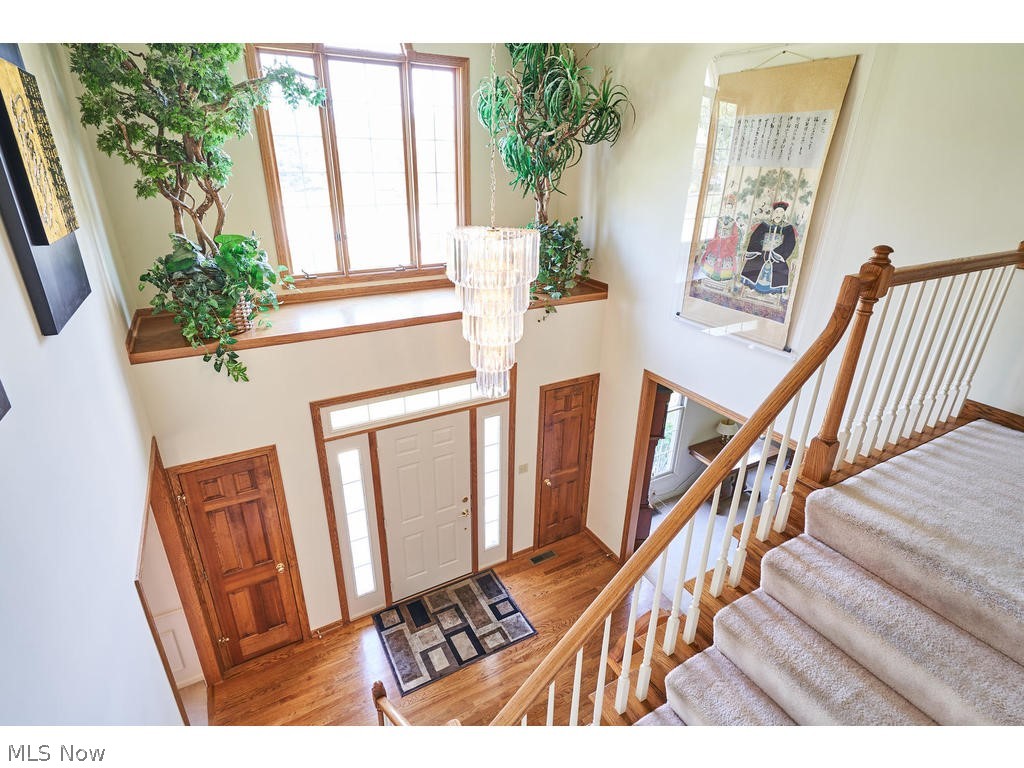 2460 Shadow Ridge Lane Fairlawn, OH 44333 - Photo 4 of 29