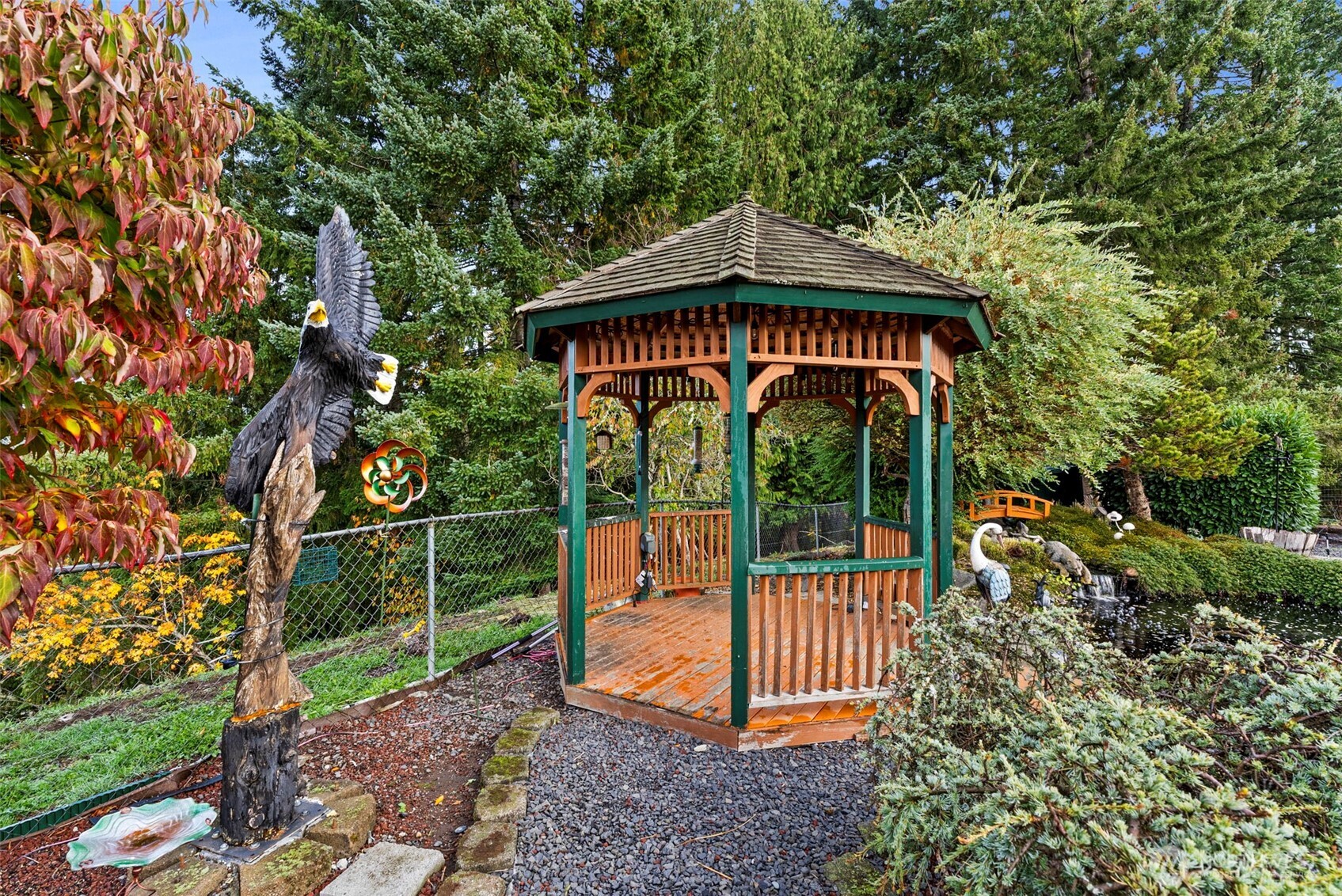 207 Ramsaur Road Centralia, WA 98531 - Photo 27 of 40 a view of a deck with a yard
