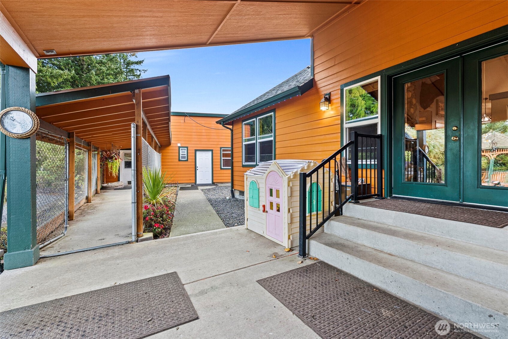 207 Ramsaur Road Centralia, WA 98531 - Photo 30 of 40 a view of a house with a street