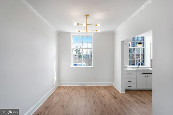 $2,850 | 1216 Sophia Street, Fredericksburg, VA 22401