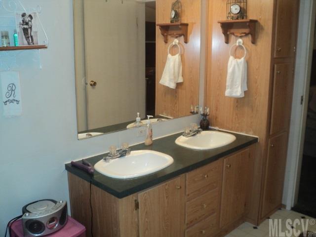 3939 Hartland Road Lenoir, NC 28645 - Photo 5 of 25 Gallery Image 5