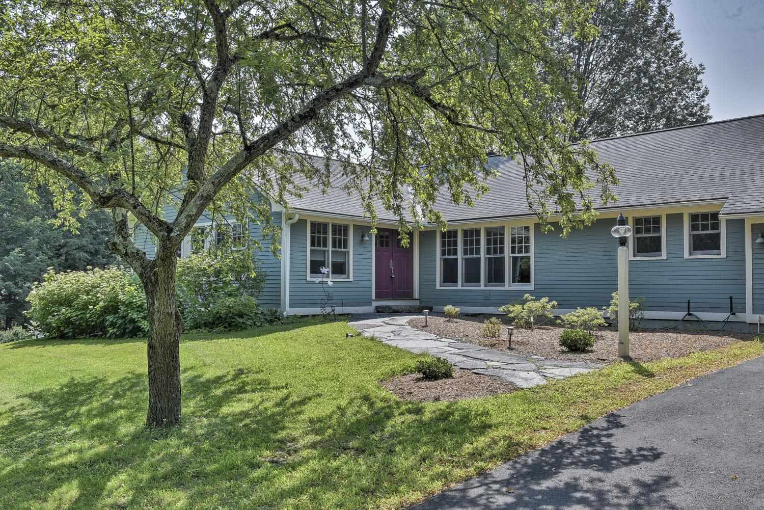 752 West Hill Road Keene, NH 03431 - Photo 4 of 40