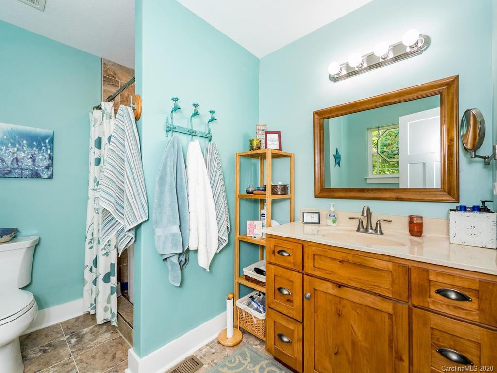1120 Wash Freeman Road Hendersonville, NC 28792 - Photo 21 of 40 Gallery Image 21