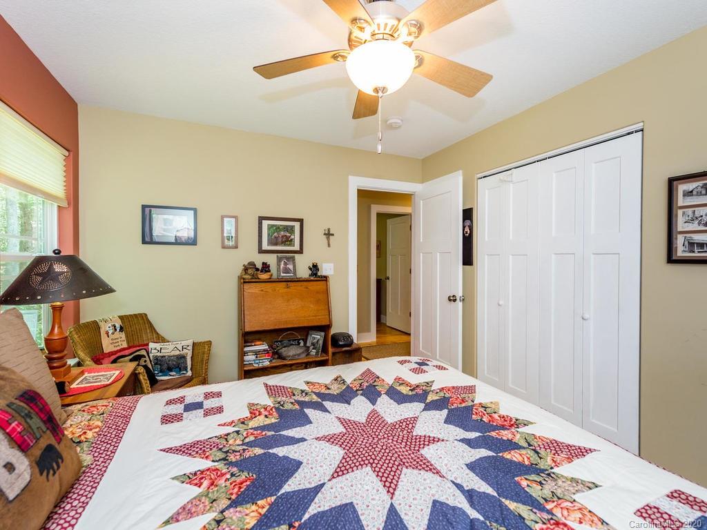 1120 Wash Freeman Road Hendersonville, NC 28792 - Photo 24 of 40 Gallery Image 24