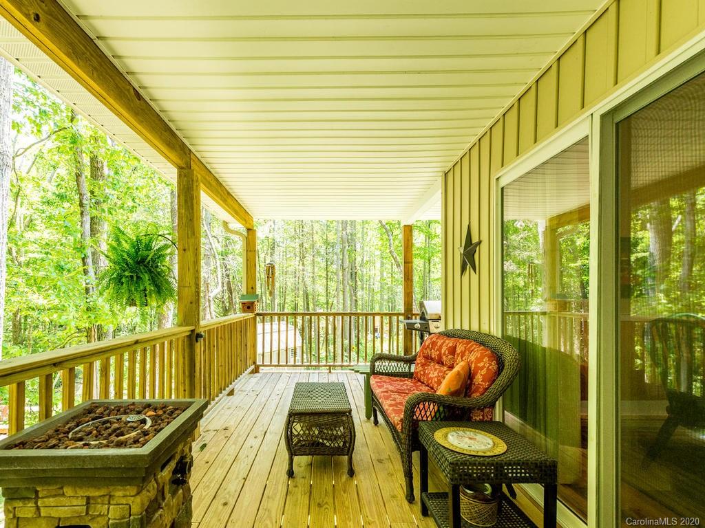 1120 Wash Freeman Road Hendersonville, NC 28792 - Photo 39 of 40 Gallery Image 39