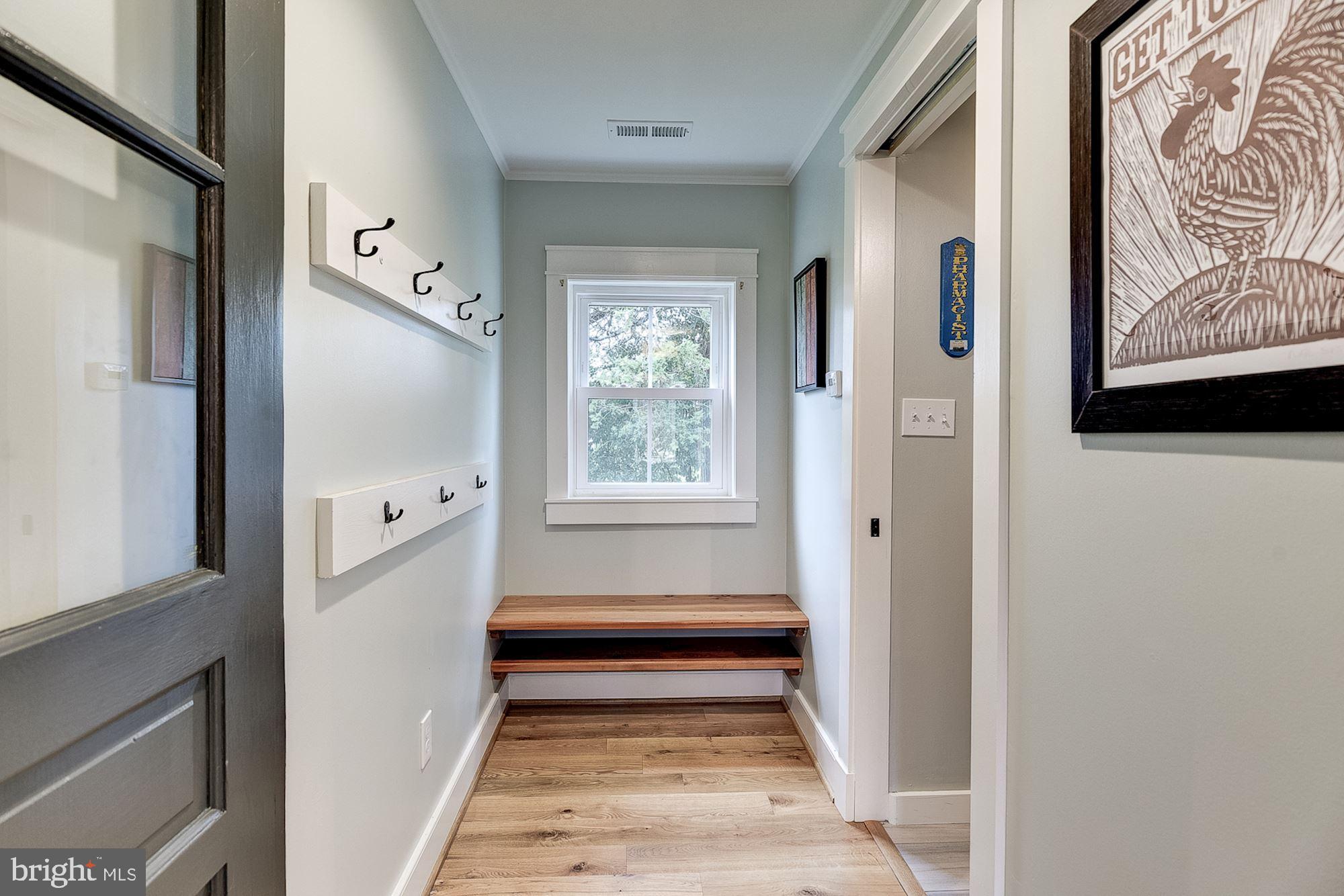 13530 Manor Road Baldwin, MD 21013 - Photo 21 of 45 Mud Room