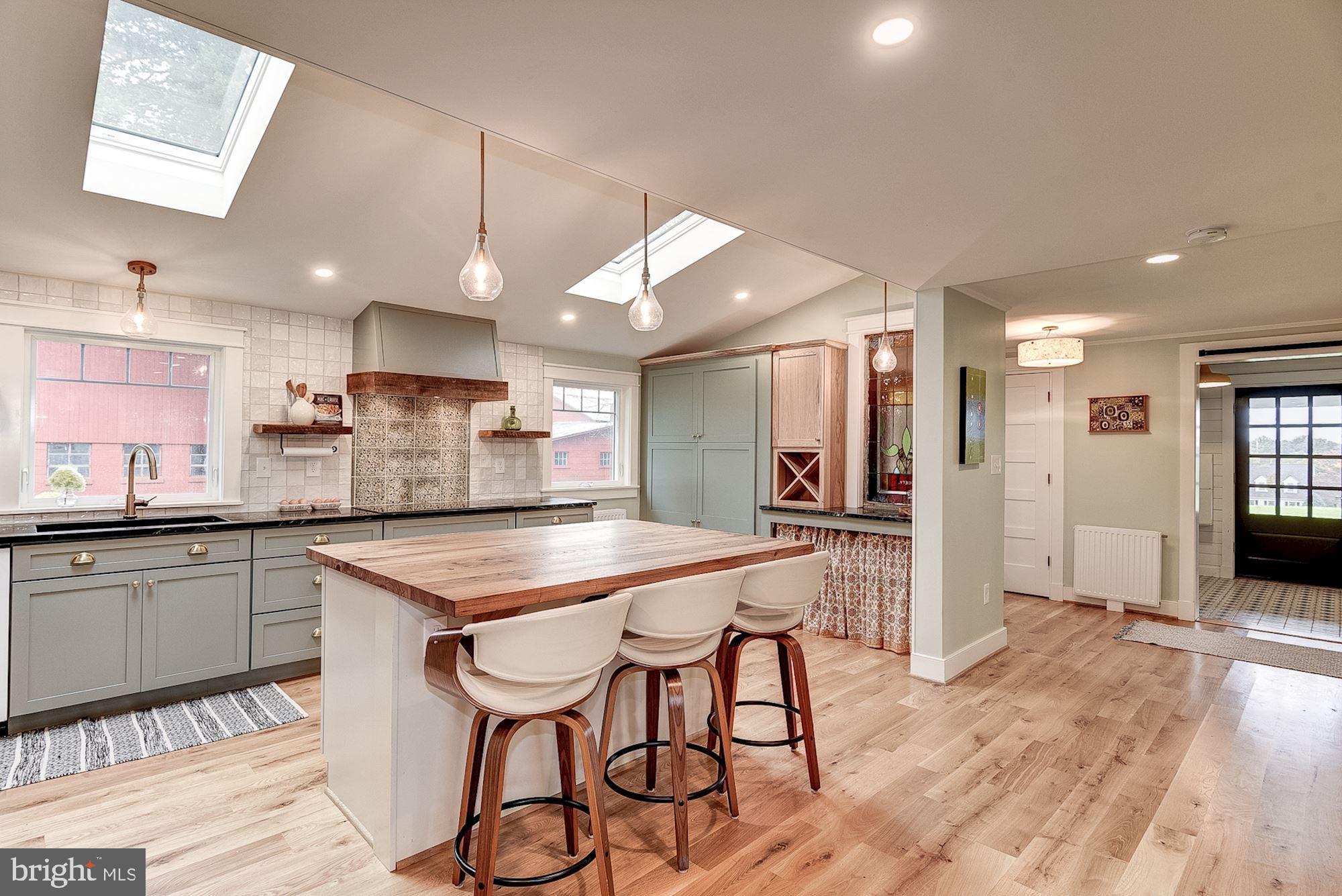 13530 Manor Road Baldwin, MD 21013 - Photo 4 of 45 Gourmet Kitchen