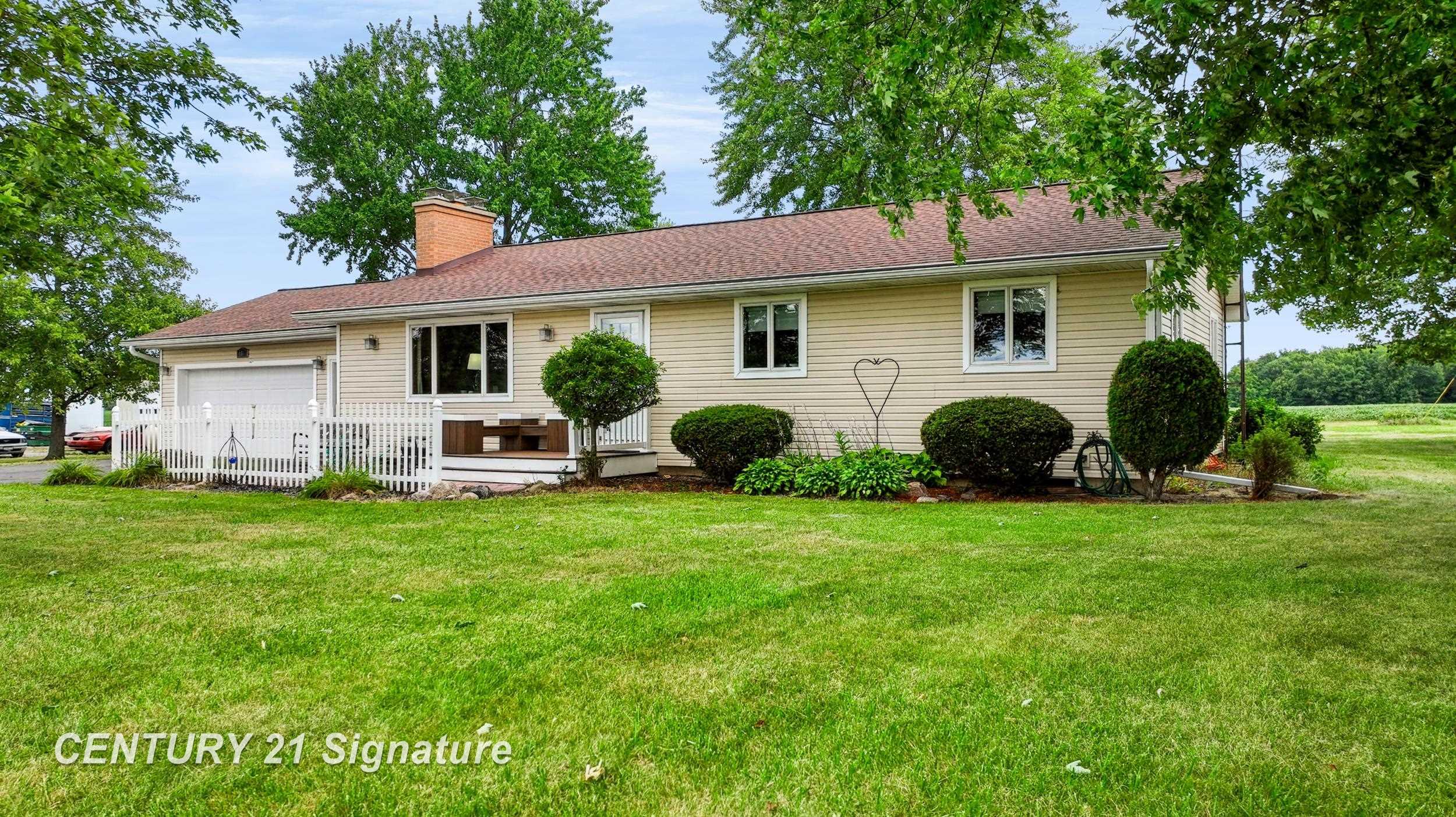 455 South Vernon Road Corunna, MI 48817 - Photo 3 of 57 Gallery Image 3